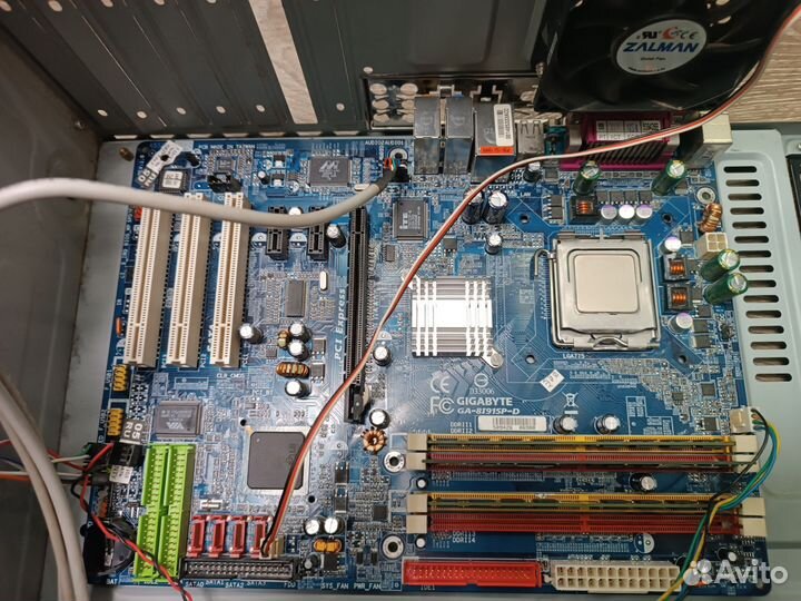 Материнская платаgigabyte-GA 8I9115-D + intel+asus