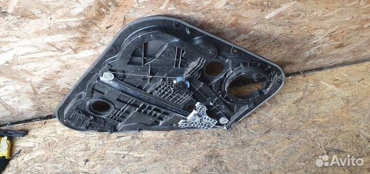 Стеклоподъемник электрический задний правый Kia S