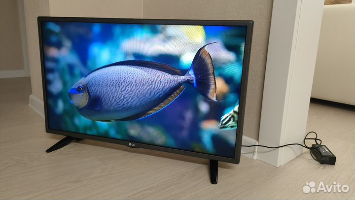 Телевизор LG 32LH570U