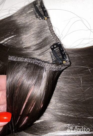 Волосы на заколках