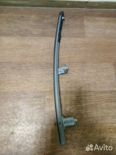 Направляющая стекла двери передняя левая Honda