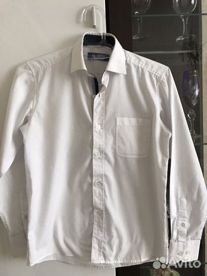 Продаю школьные рубашки