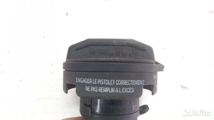 Крышка горловины бака Volkswagen Passat CC