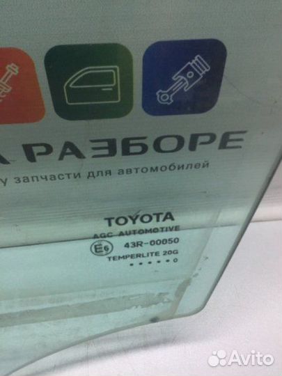Стекло двери переднее левое Toyota Camry V40