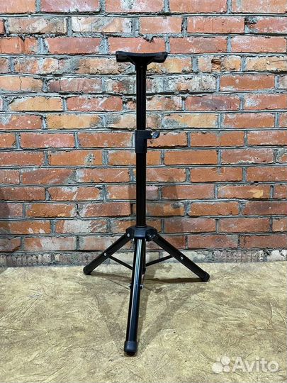 2 Стойки для студийных мониторов (новые, много)