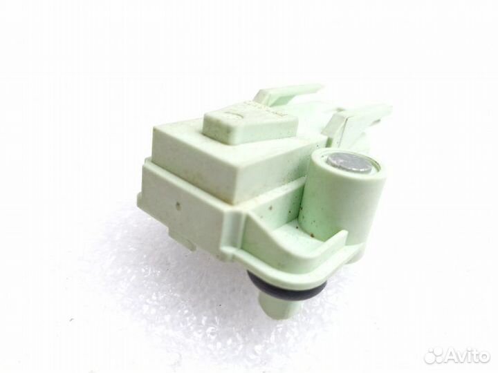 Датчик удара передний правый Bmw 5-Series E60 2.5