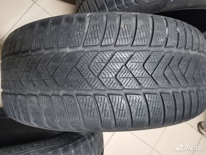 Pirelli Scorpion Winter RFT 265/50 R19 110H