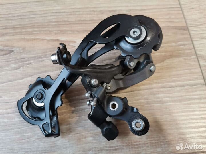 Переключатель 9 ск. Shimano Alivio RD-M4000D-SGS