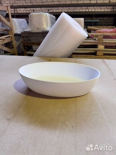 Раковина накладная из искусственного камня