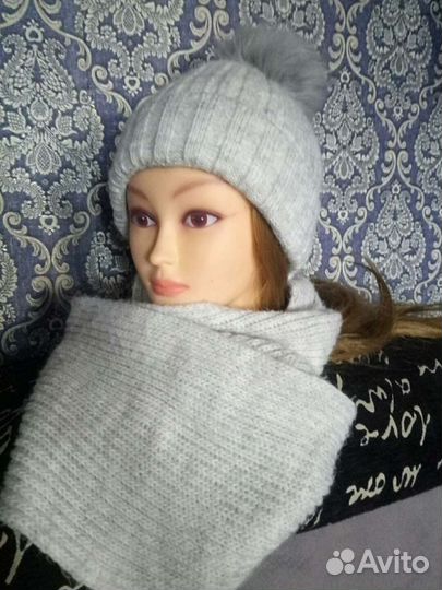 Шапка с шарфом