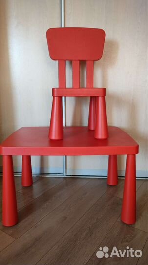 Детский стол и стул IKEA