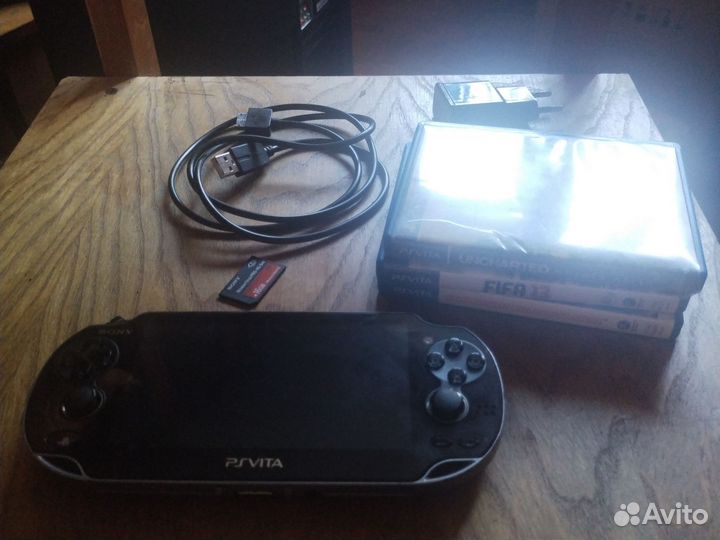 Sony ps vita slim 2000