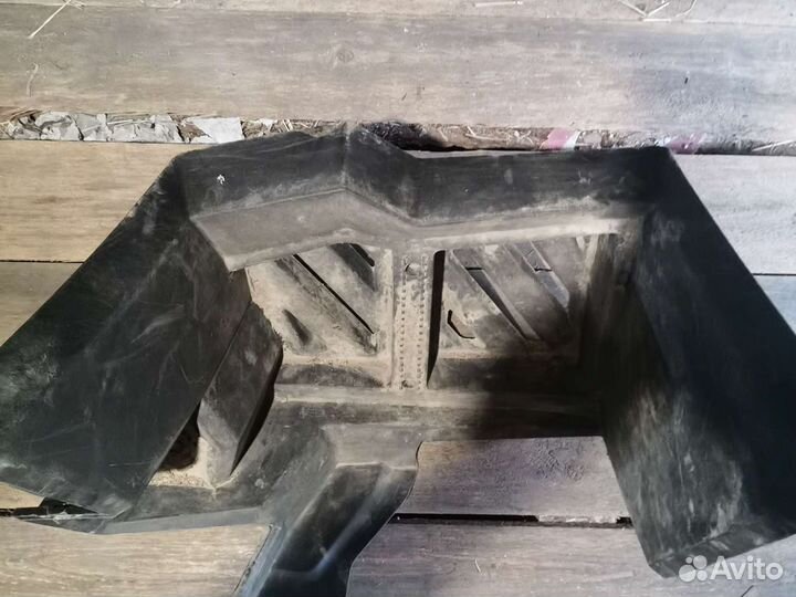 Подножка левая Stels dinli 800 коротыш