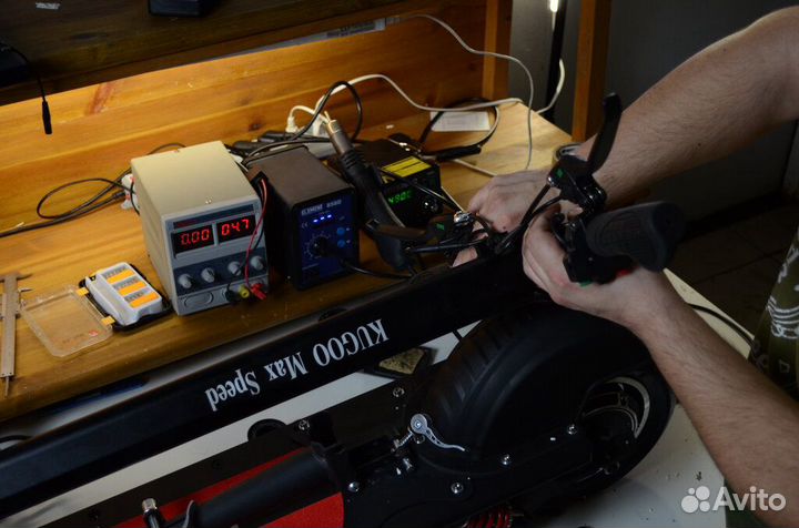 Ремонт электросамокатов. Ремонт сигвеев