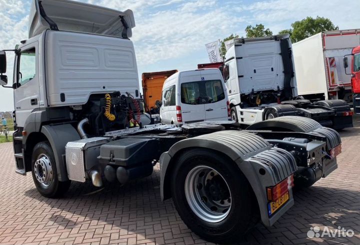 В разборке грузовик Mercedes,Axor mpiii с 2009