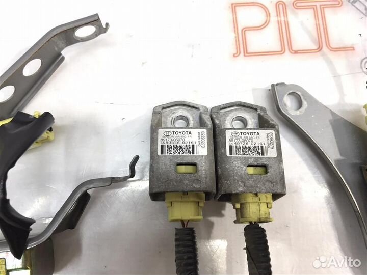 Блок управления AIR BAG Toyota Windom (MCV30) 200