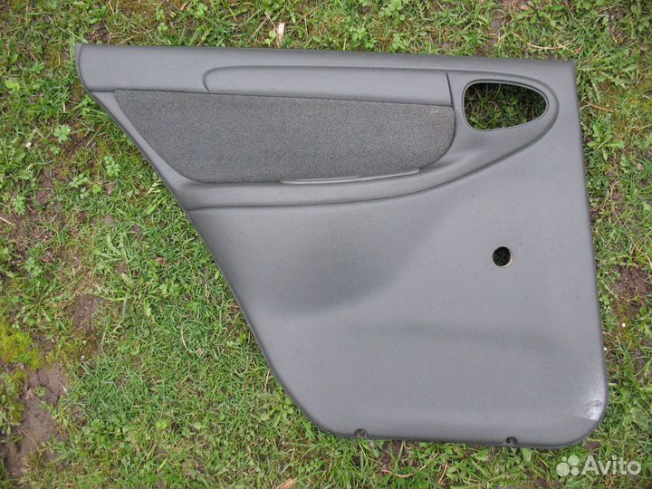 Задняя левая обшивка двери Chevrolet Lanos