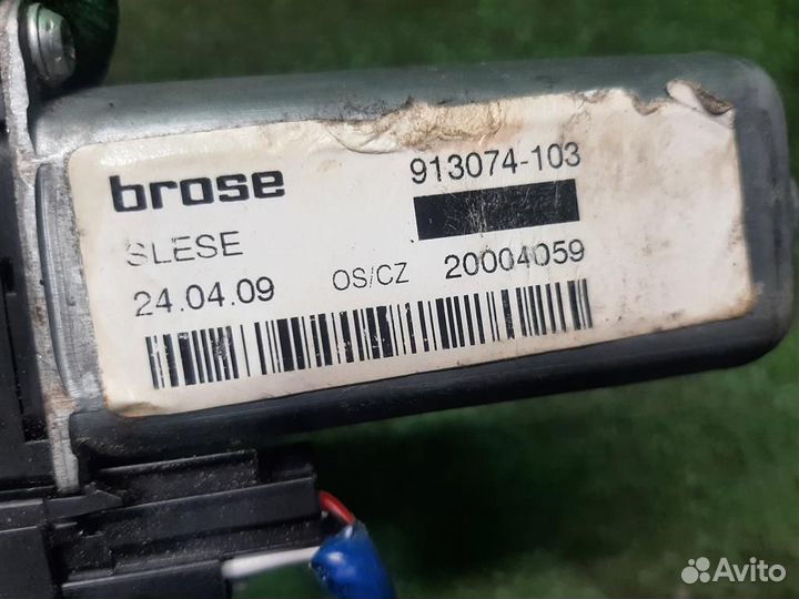 Моторчик сиденья Subaru Legacy/ Outback BM/B14 20