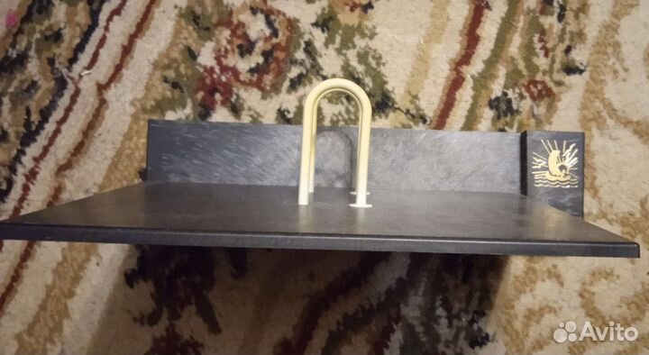 Подставка под настольный перекидной календарь