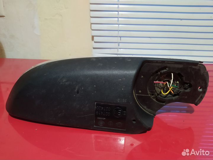 Зеркало правое Kia Sorento 87620-2P160