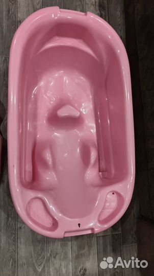 Ванночка для купания новорожденного с горкой