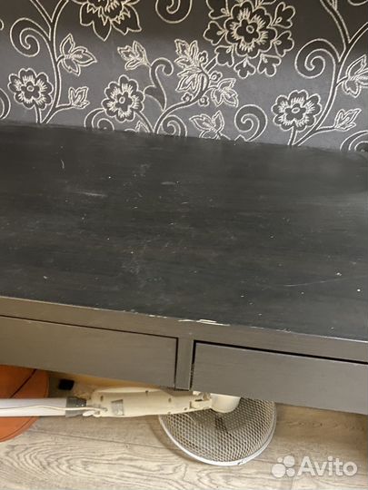 Письменный стол