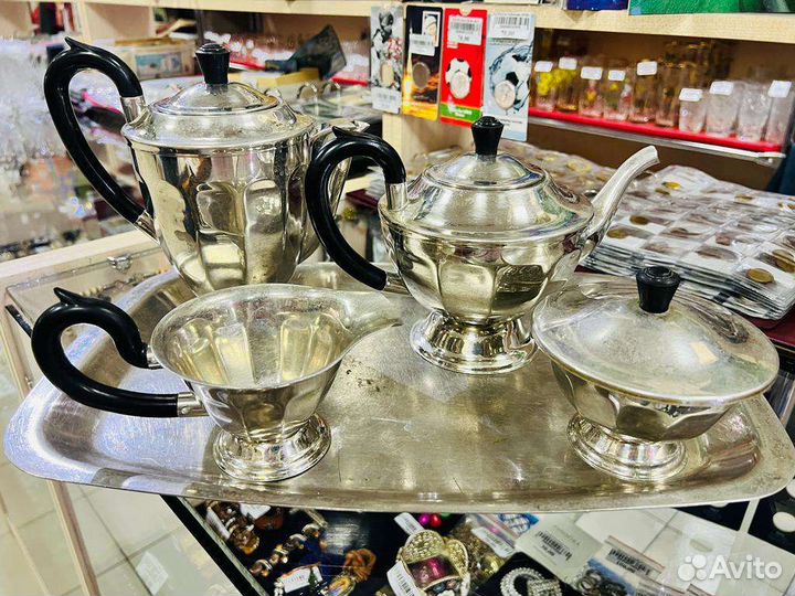 Сервиз чайный на подносе