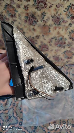Автомобильное зеркало заднего вида