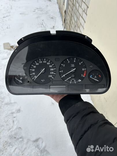 Приборная панель BMW 5 e39 рест м54б25