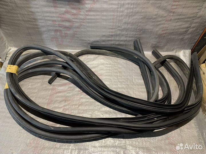 Уплотнитель двери Ford focus 2 рестайлинг