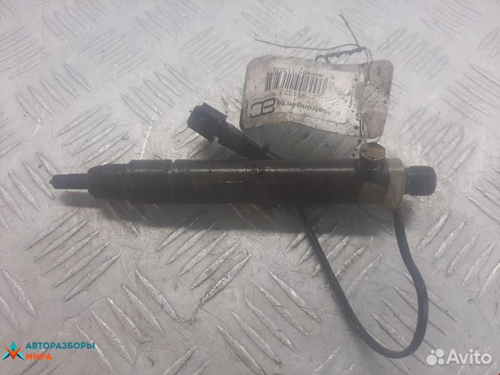 Форсунка Volkswagen Passat B3 1996 028130201S