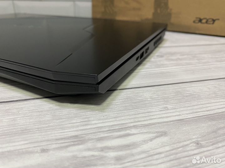 Acer nitro 5 15,6“/R7-5800H/RTX 3080/16Gb/1TB