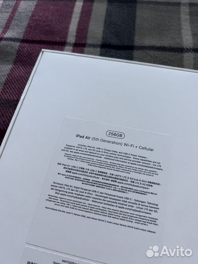 iPad Air 5 256 5G Blue на запчасти