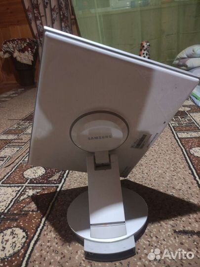 Монитор Samsung SyncMaster 173p