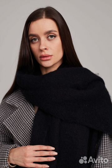 Женский теплый палантин