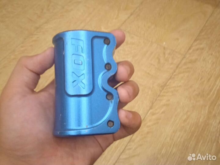 Зажим для трюкового самоката в отличном состоянии