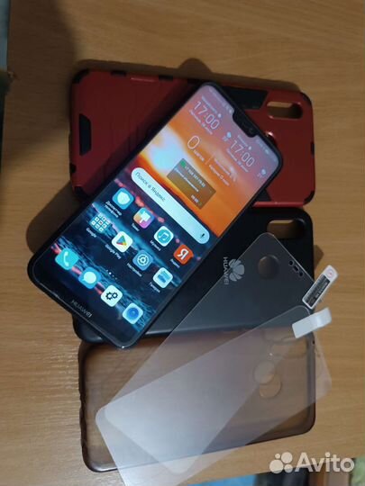 Телефон Huawei p20 lite