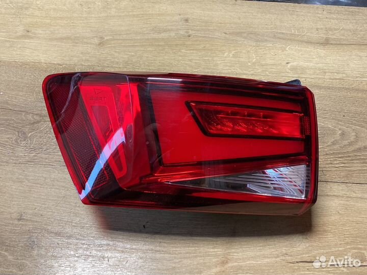 Seat ateca задний левый фонарь