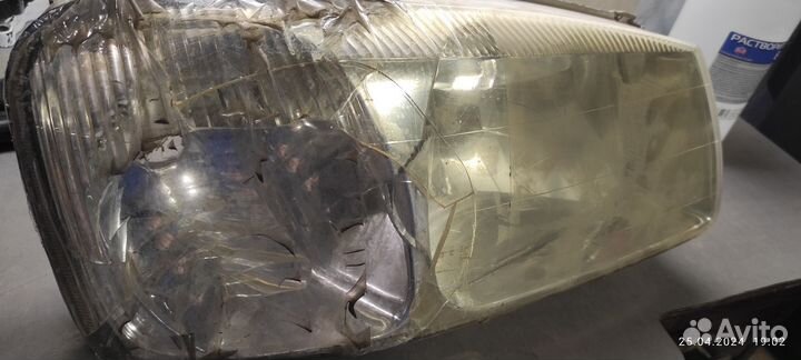 Фара правая на hyundai accent