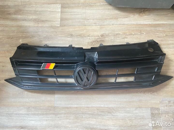 Решётка радиатора на vw polo V поколения