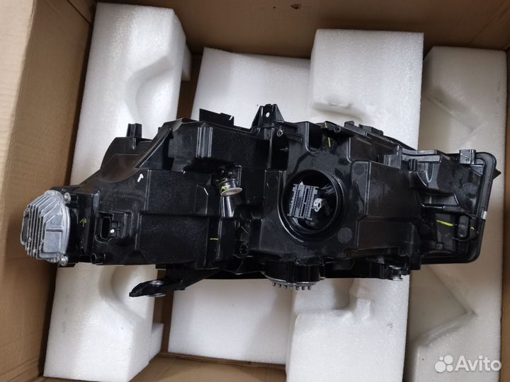 Фара передняя правая BMW g20