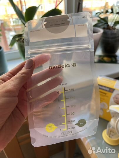 Молокоотсос ручной Medela