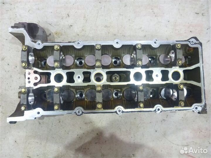 Головка блока цилиндров левая Land Rover Discovery