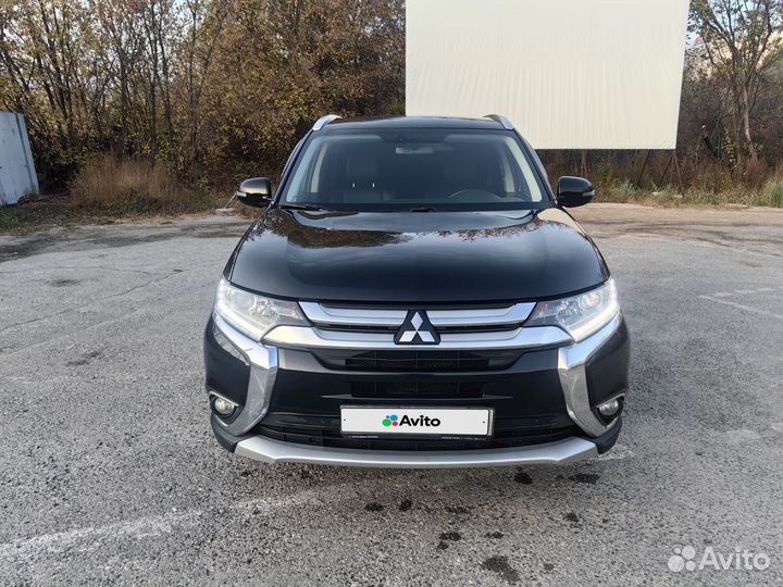 Mitsubishi Outlander 2.0 CVT, 2017, 164 100 км
