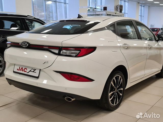 JAC J7 1.5 CVT, 2023