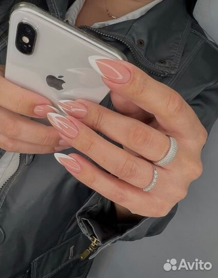 Маникюр,педикюр