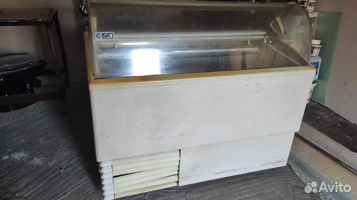 Морозильная камера - холодильная витрина