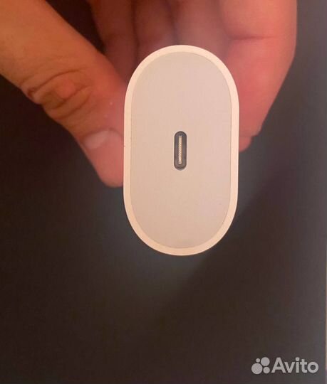 Зарядка на iPhone 20w