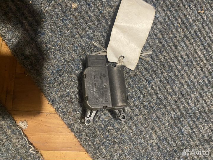 Моторчик заслонки отопителя Cayenne