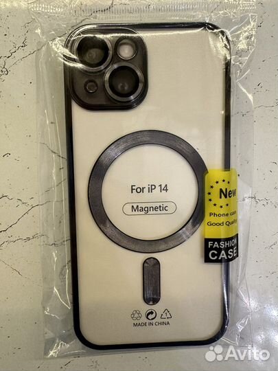 Чехол на iPhone 14